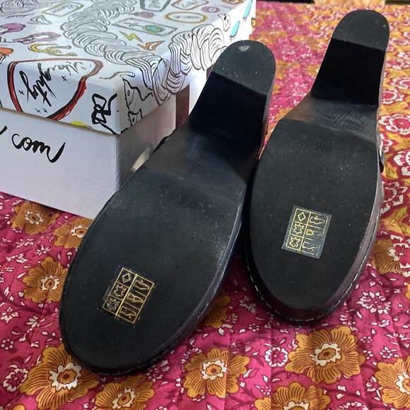 Jeffrey Campbell Black Silver Mules Heels Size 6 - Picture 3 of 4